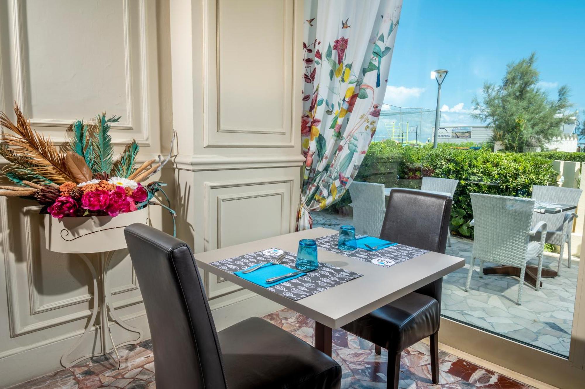 Hotel Alba Misano Adriatico Eksteriør bilde